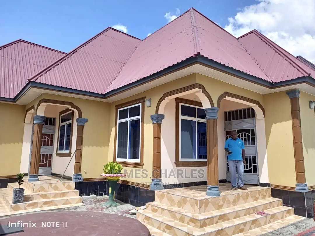Furnished 4bdrm House in Chamazi, Ilala for sale