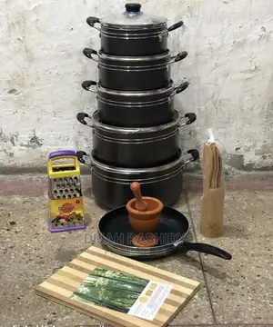 Non Stick Cookware Set