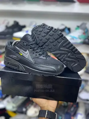 Original Nike Air Max Sneakers!