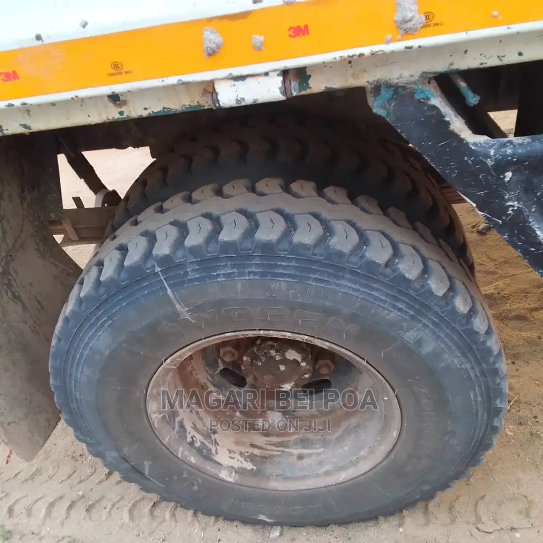 Canter Tipper
