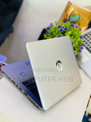 Laptop HP EliteBook 820 G3 8GB Intel Core I5 HDD 500GB