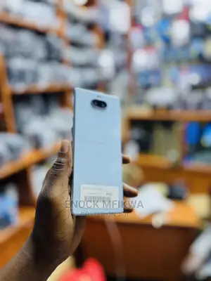 Sony Xperia 8 SOV42 64 GB White