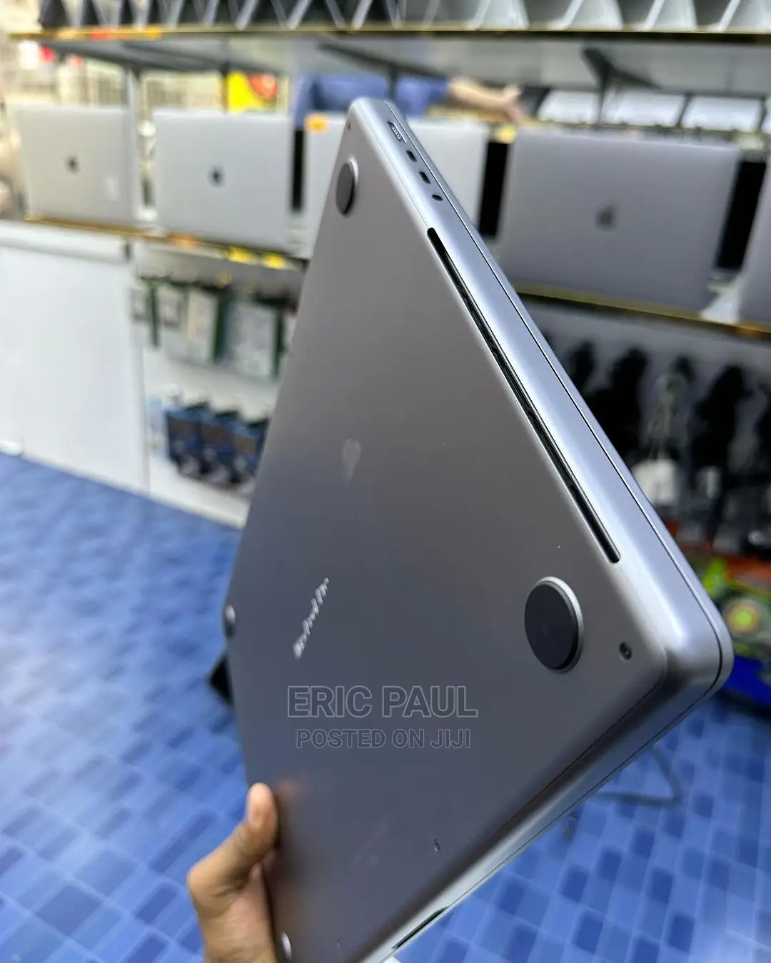 New Laptop Apple MacBook Pro 2021 M1 16GB Intel Core I9 SSD 1.5T