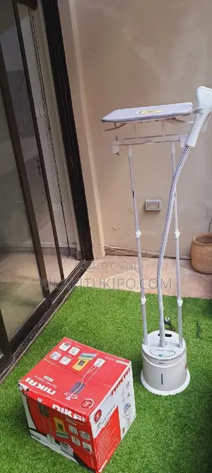 Garment Steamer 2000W With Ironing Body