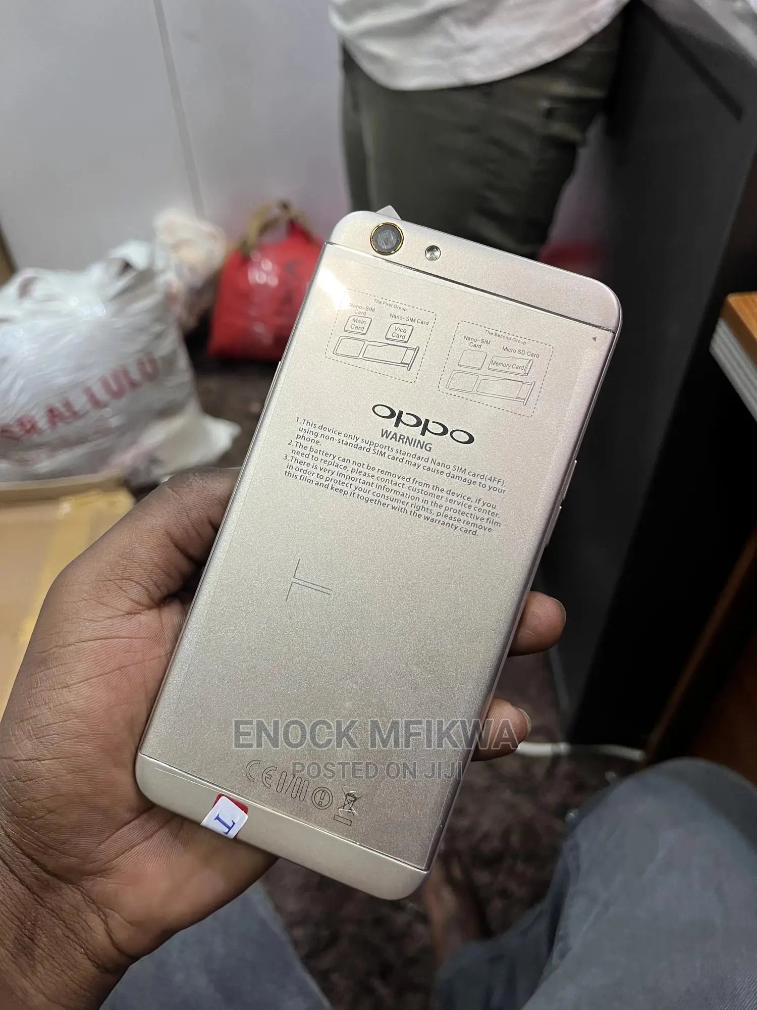 Oppo F1s 32 GB Gold