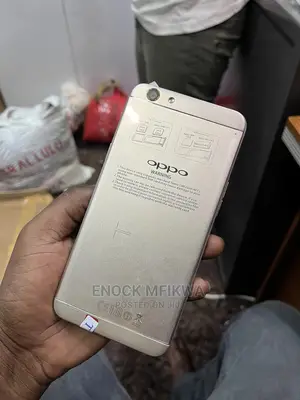 Oppo F1s 32 GB Gold