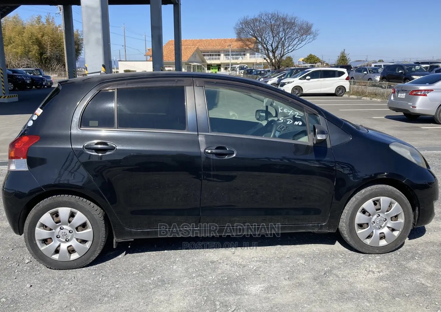Toyota Vitz 1.3 FWD 3dr 2009 Black