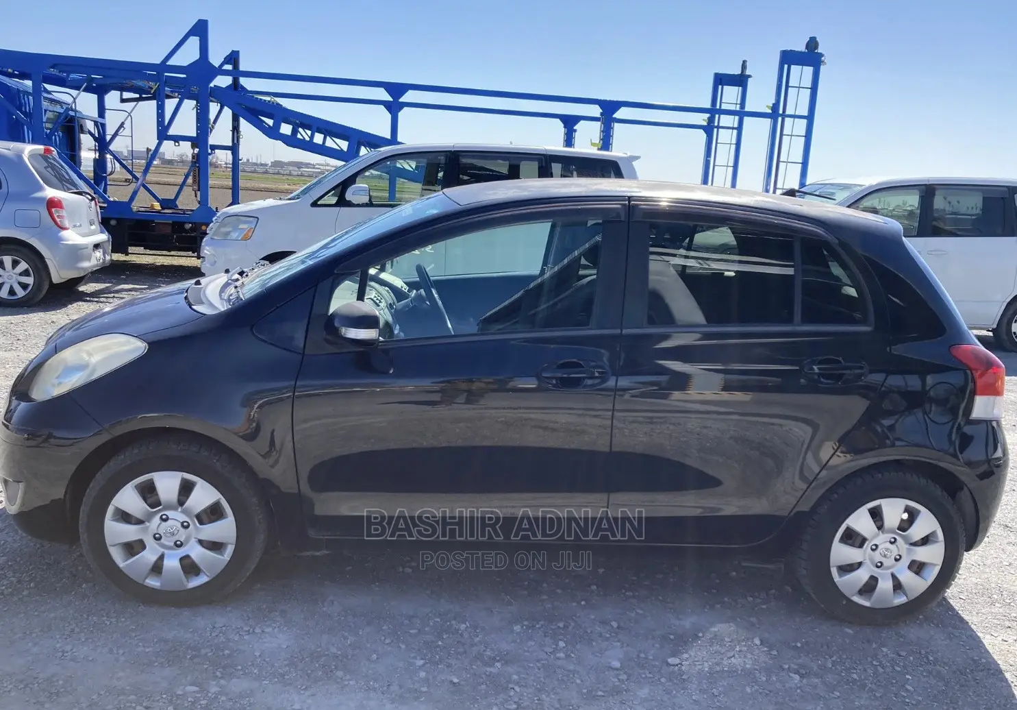 Toyota Vitz 1.3 FWD 3dr 2009 Black