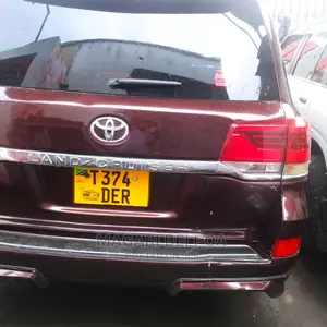 Toyota Land Cruiser 2018 Burgundy