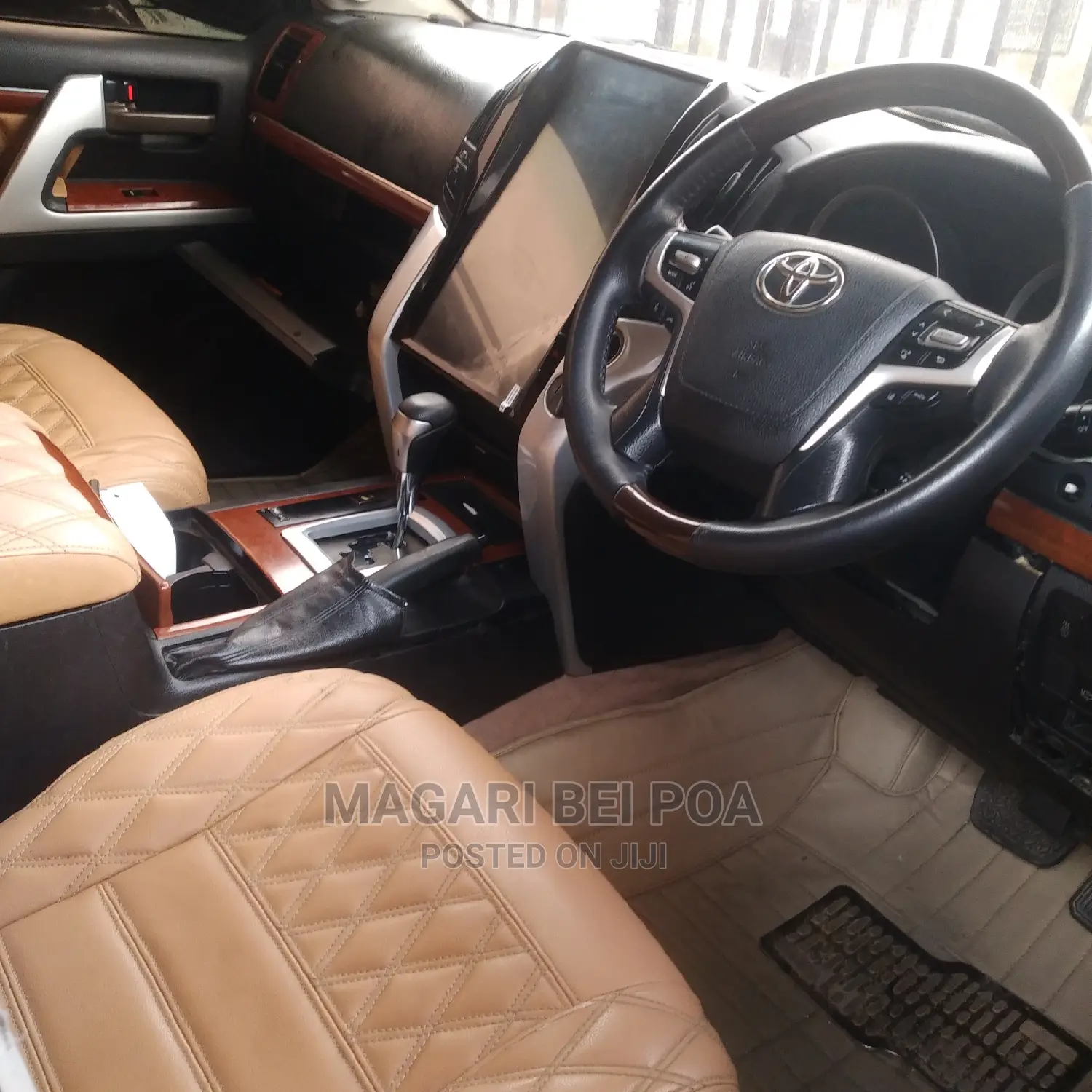 Toyota Land Cruiser 2018 Burgundy