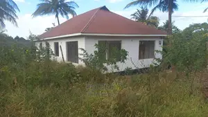 3bdrm House in Goba for sale