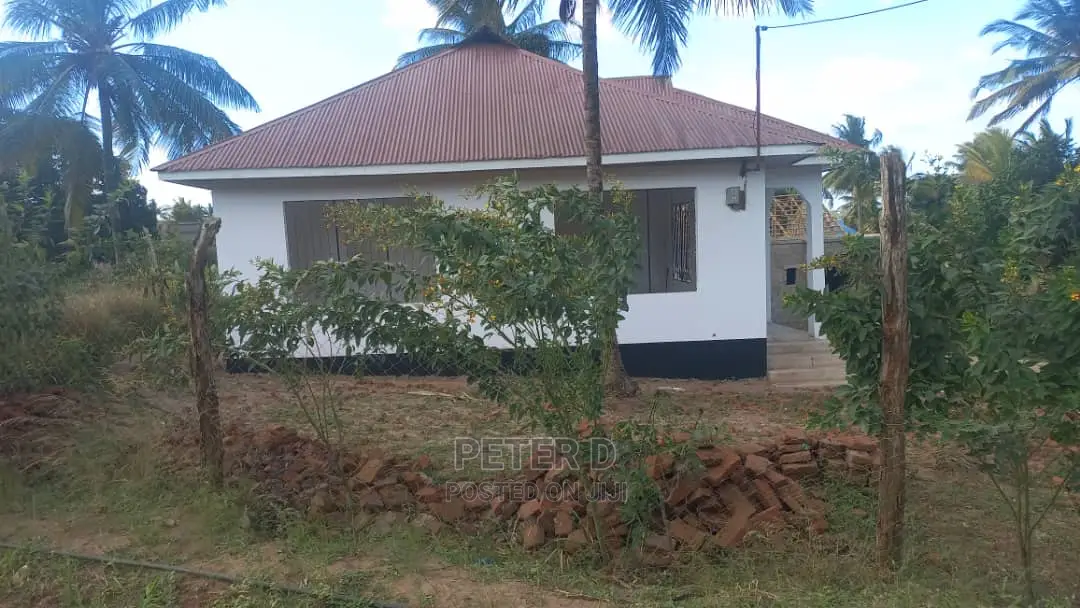 3bdrm House in Goba for sale