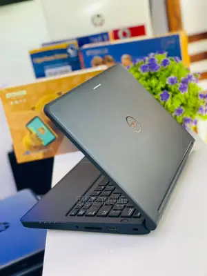 Laptop Dell Latitude 3180 4GB Intel HDD 500GB
