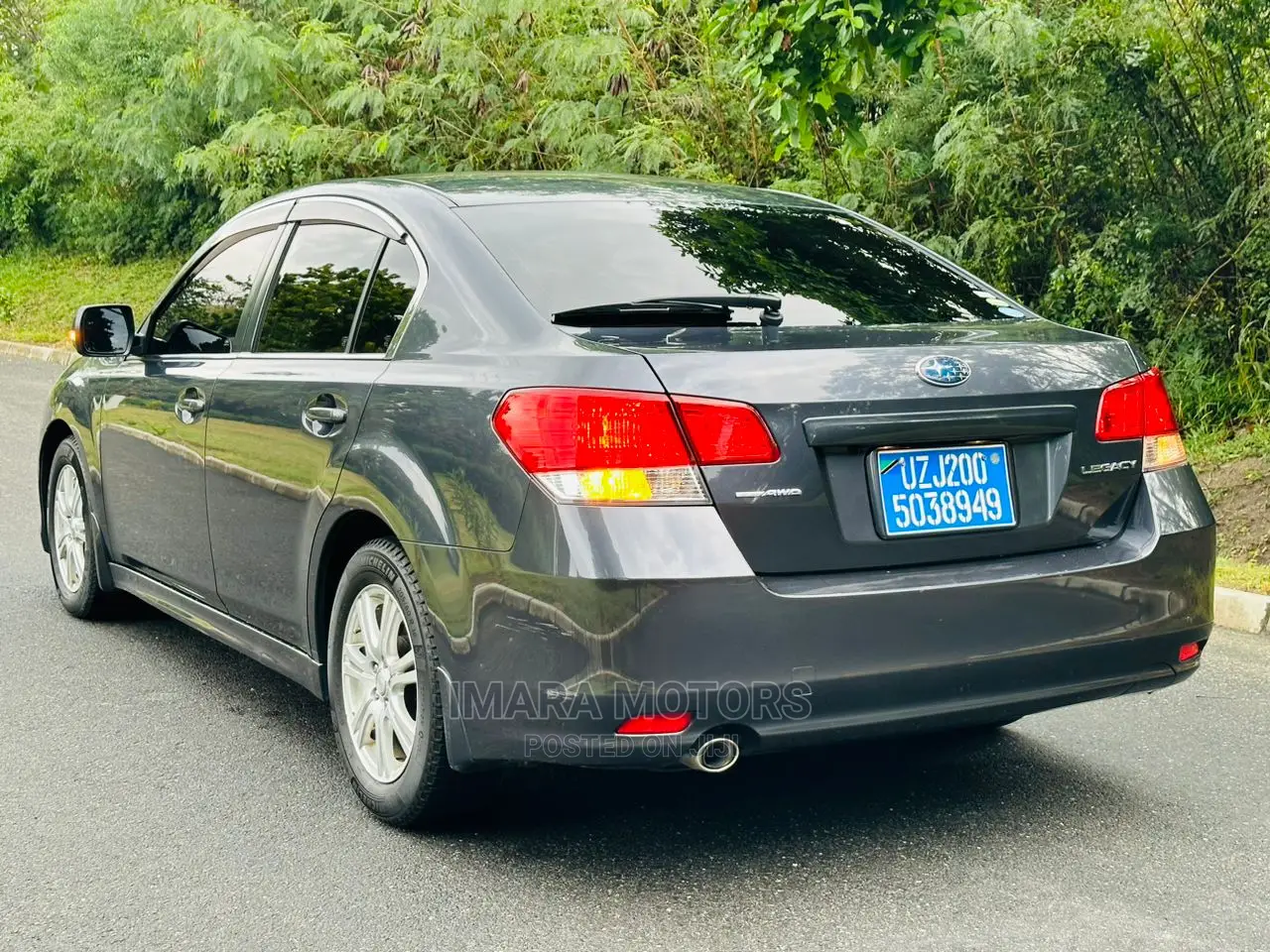 Subaru Legacy 2010 Black