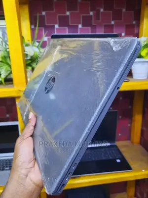 Laptop HP 250 G8 8GB Intel Core I3 SSD 256GB