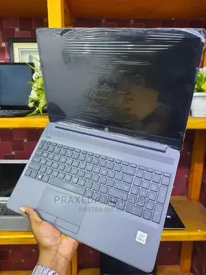Laptop HP 250 G8 8GB Intel Core I3 SSD 256GB