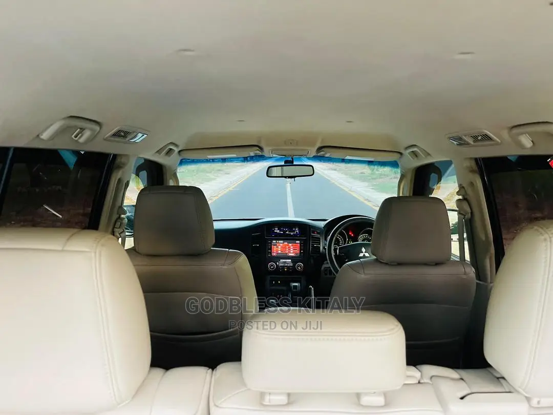 Mitsubishi Pajero 2008 Silver