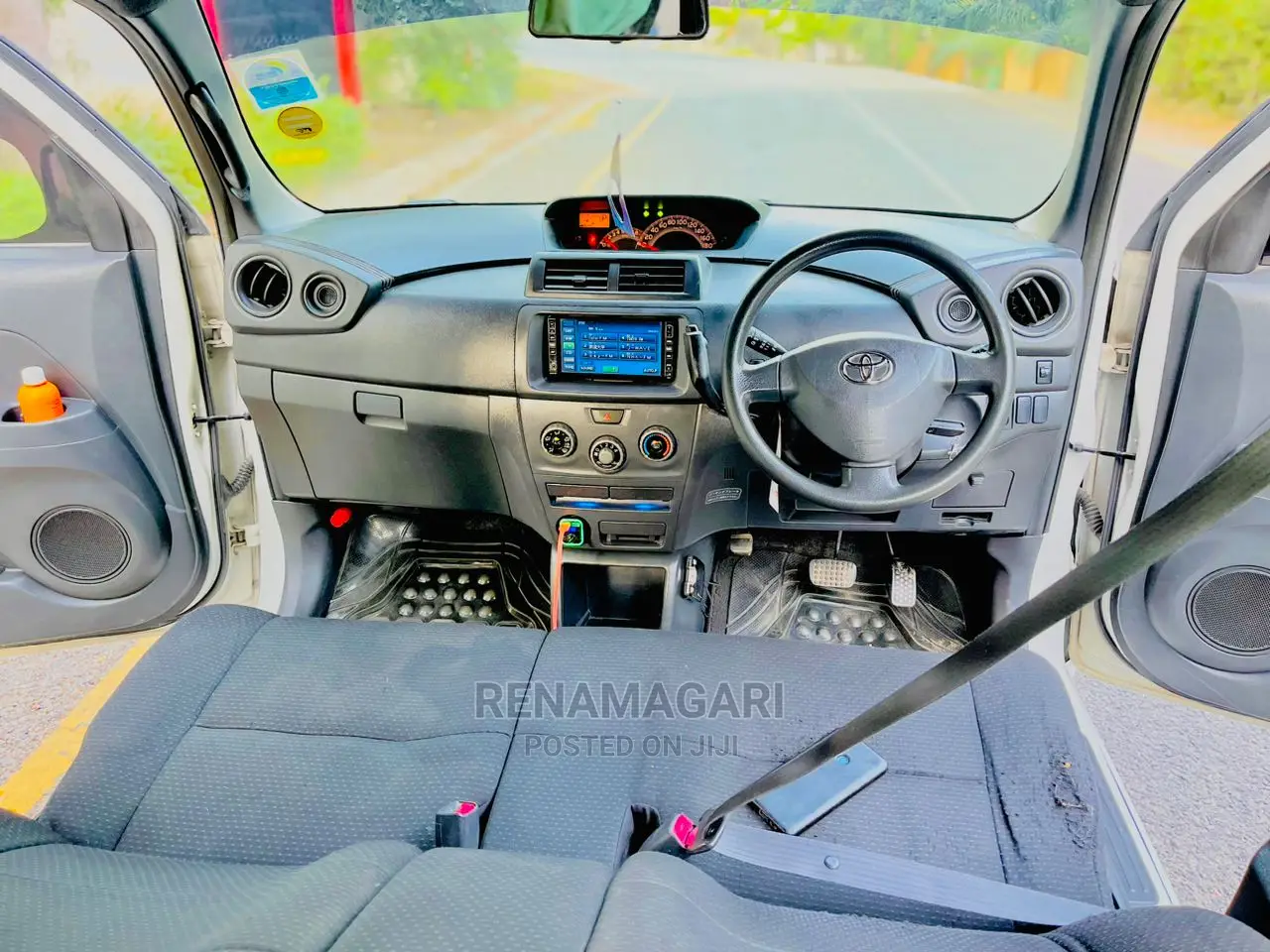 Toyota bB 2006 White
