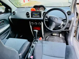 Toyota IST 2006 Silver