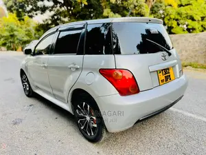 Toyota IST 2006 Silver