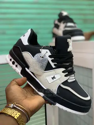 Loui Vuitton