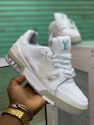 Loui Vuitton