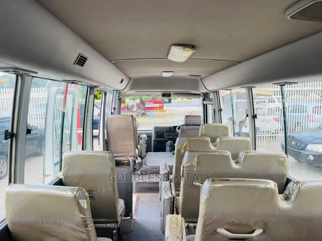 Nissan Civilian 2003 White