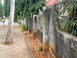 10bdrm House in Mbezi Juu, Kinondoni for sale