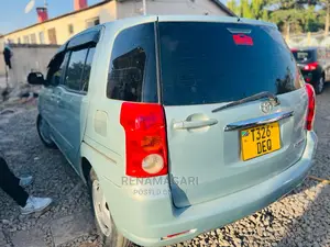 Toyota Raum 2004 Gray
