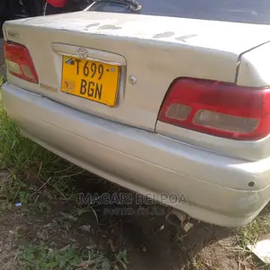 Toyota Carina 2001 Silver