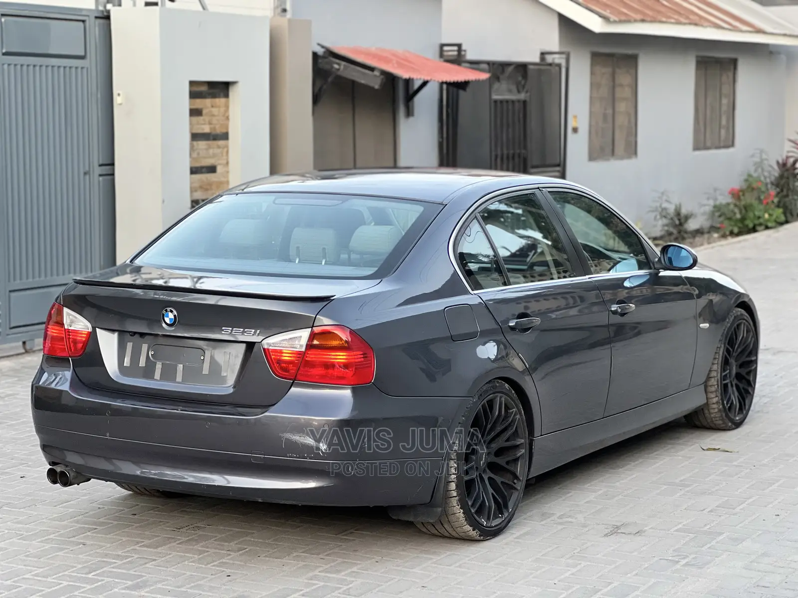 BMW 3 Series 2009 Gray