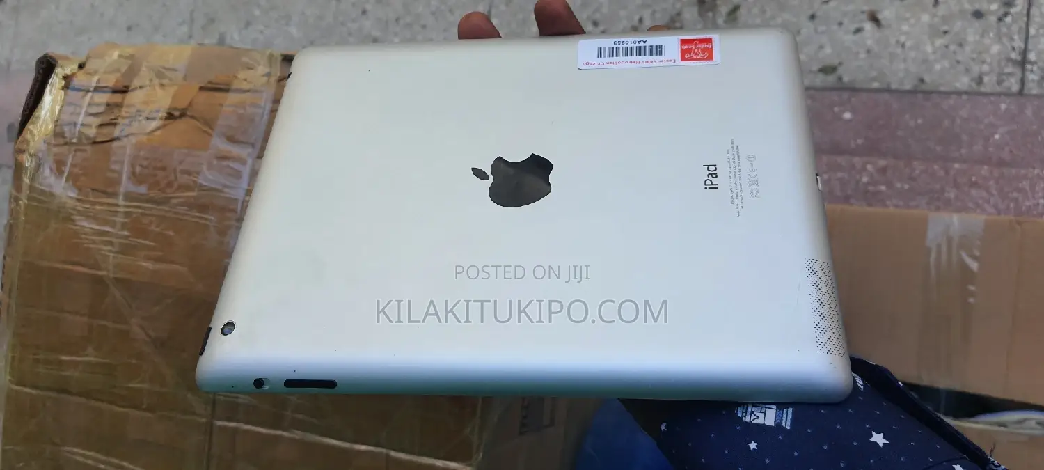 Apple iPad 4 Wi-Fi 16 GB Silver