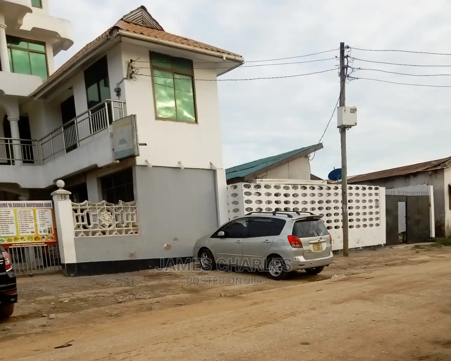 10bdrm Apartment in Chamazi for sale