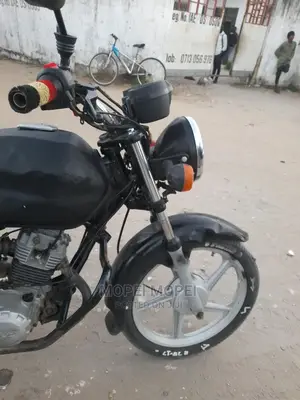 TVS HLX 125 2020 Red