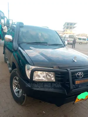 Toyota Land Cruiser 2010 Black