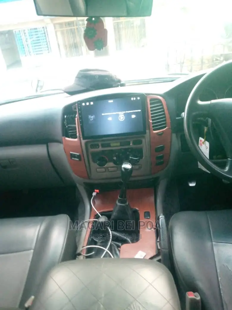 Toyota Land Cruiser 2010 Black