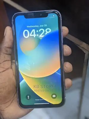 Apple iPhone 11 64 GB Yellow