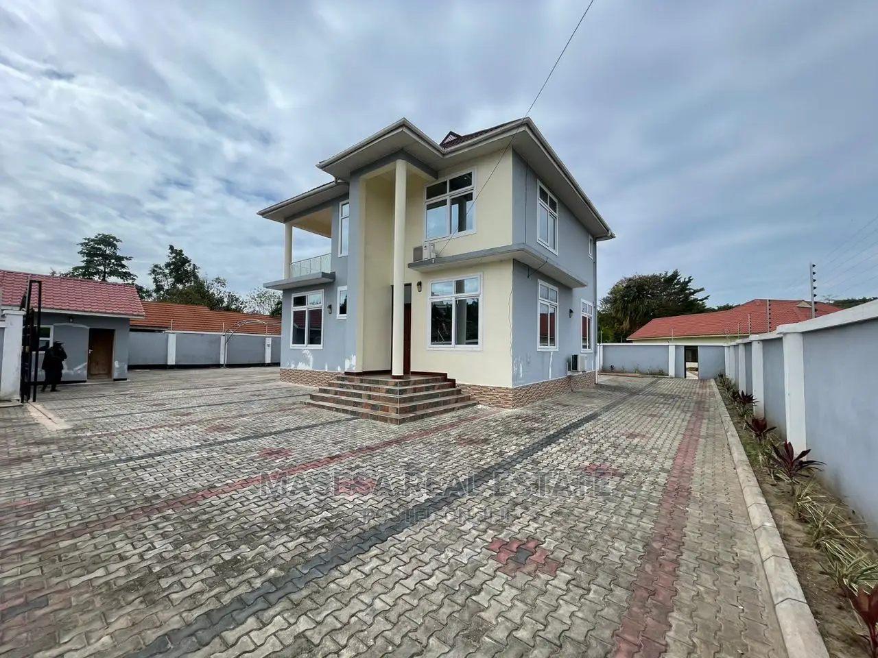 3bdrm Bungalow in Masaki for rent