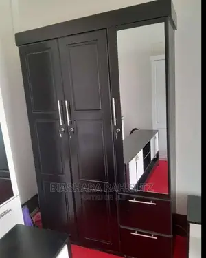 Kabati Za Nguo Mpya Mbao