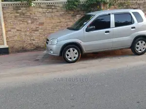 Suzuki Swift 2000 Silver