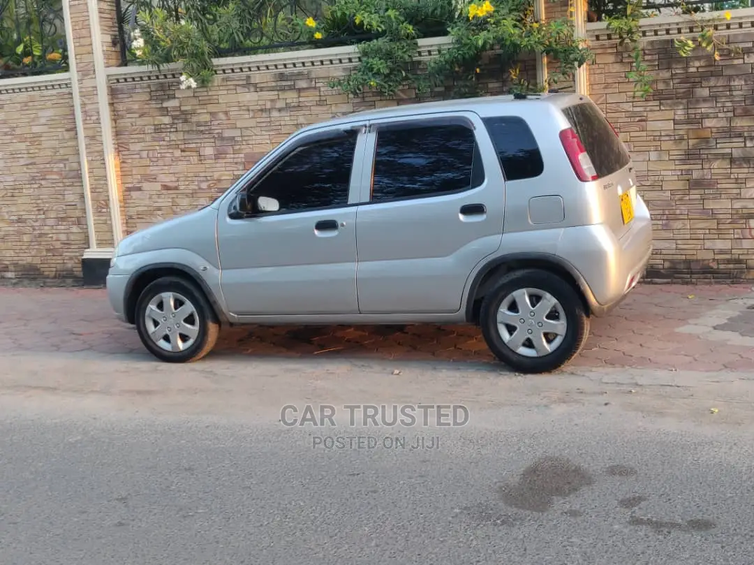 Suzuki Swift 2000 Silver