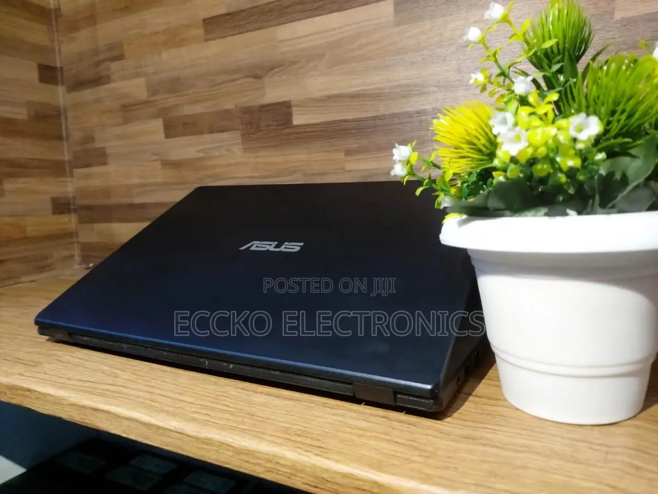 New Laptop Asus Vivobook E410M 4GB Intel SSD 128GB