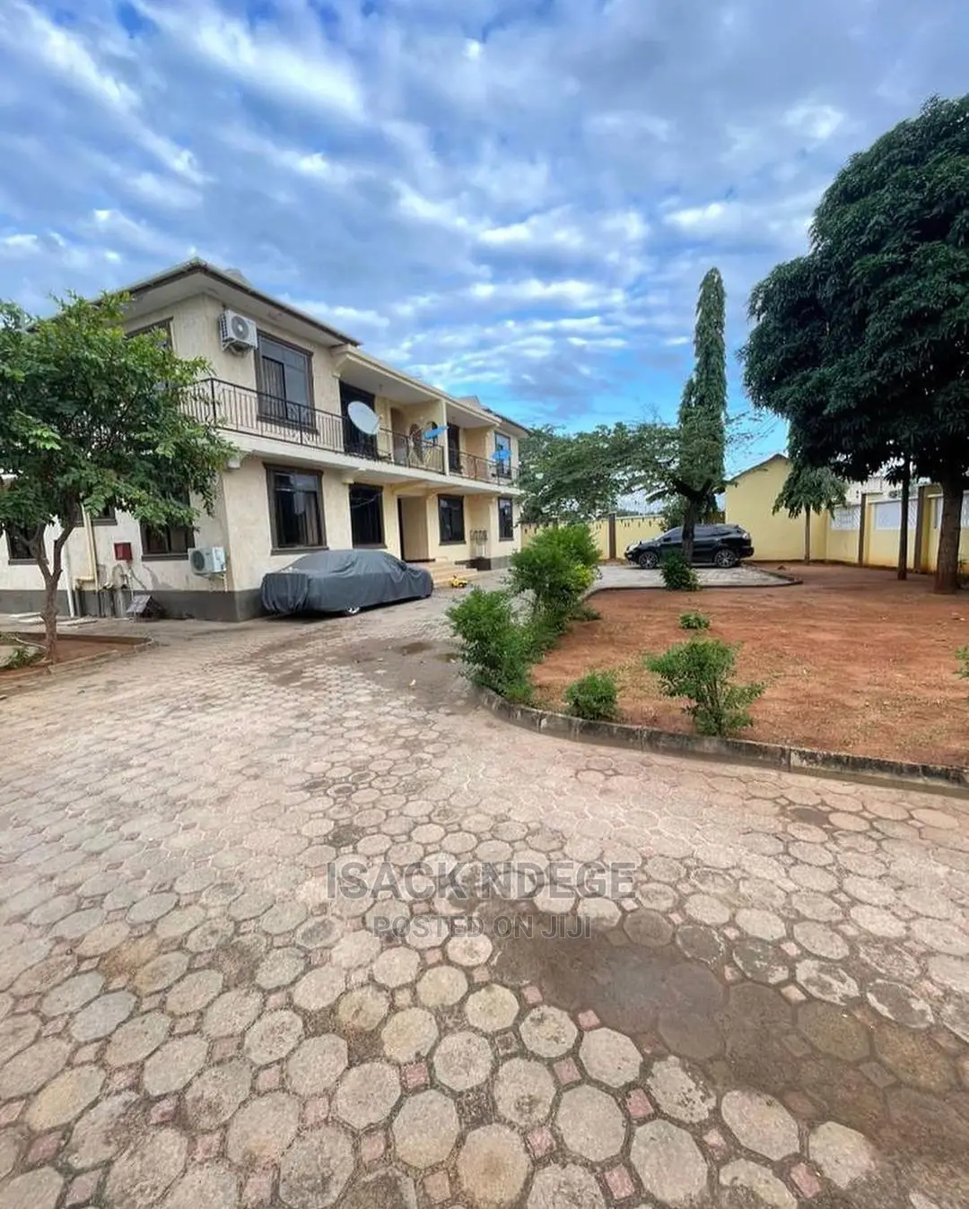 3bdrm Apartment in Mbweni, Kinondoni for sale
