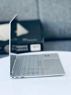 New Laptop HP Envy X360 13z 8GB Intel Core I7 SSD 512GB