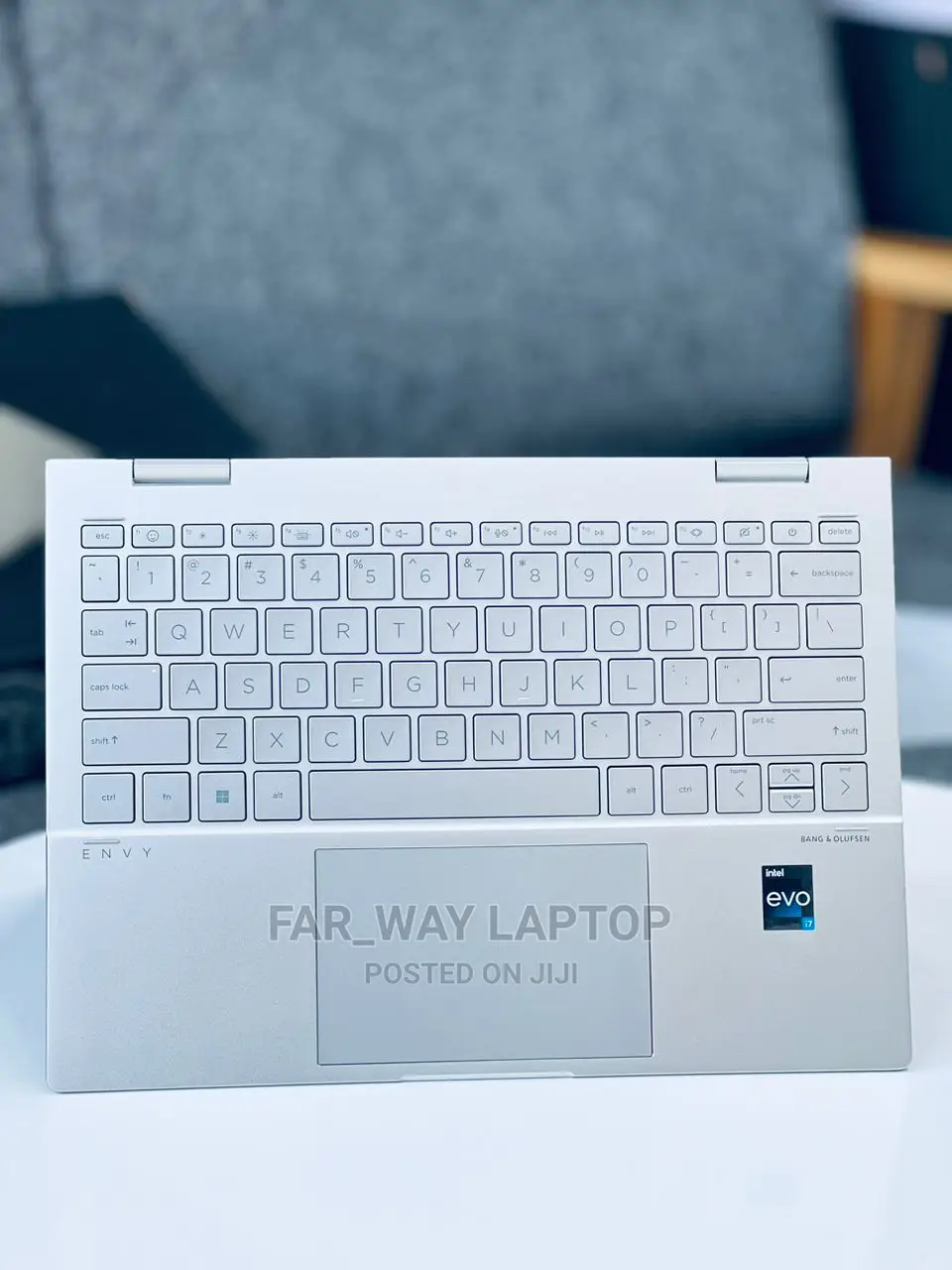 New Laptop HP Envy X360 13z 8GB Intel Core I7 SSD 512GB