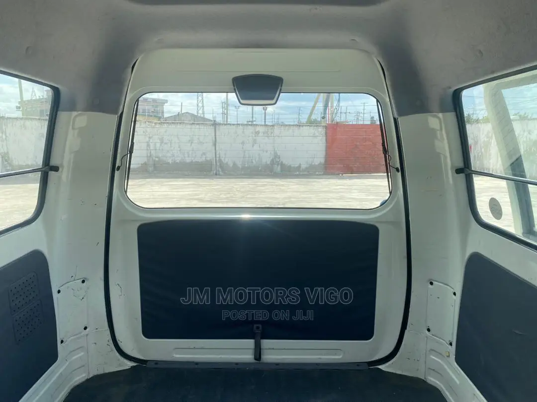 Toyota Lite-Ace 2004 White