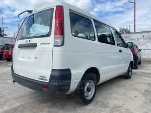 Toyota Lite-Ace 2004 White