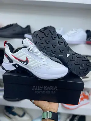 Nike Sneakers White