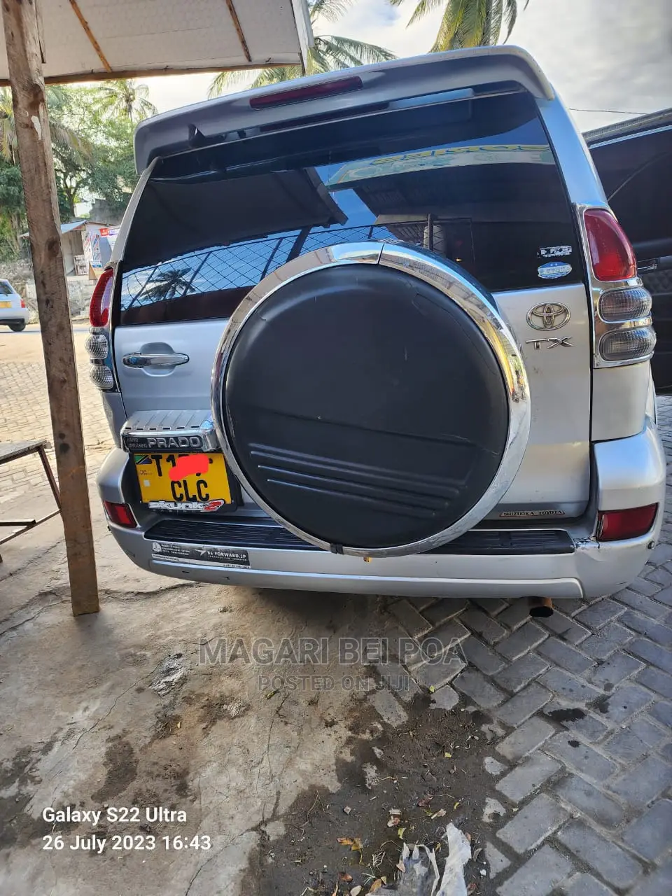 Toyota Land Cruiser Prado 2004 White