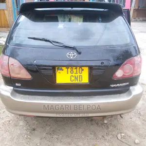 Toyota Harrier 2004 Black